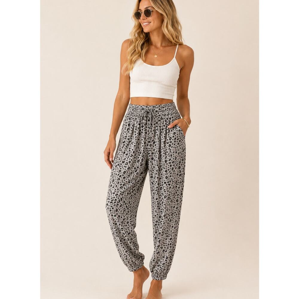 Aritzia Sunday Best Grey Leopard Print Jogger Pants Womens M Casual Cozy Beachy
